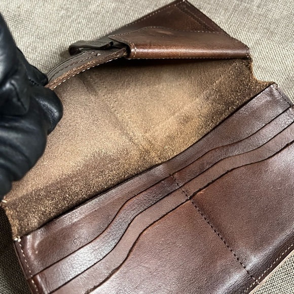 2/$30 Leteulo Wallet Brown Wallet/Organizer - Picture 5 of 9